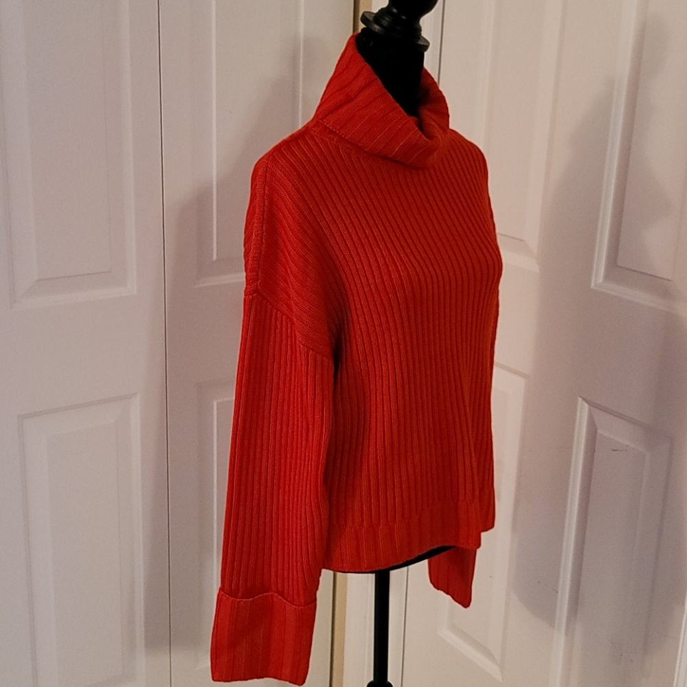 ❗HP❗☆ Nine West ☆ NWT Red Turtleneck Sweater Large - Picture 4 of 7